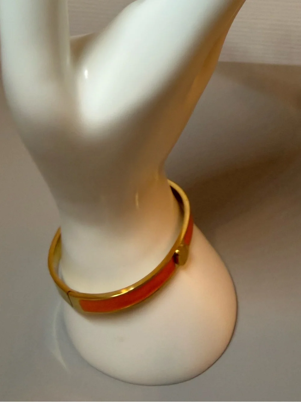 N/A color hinged